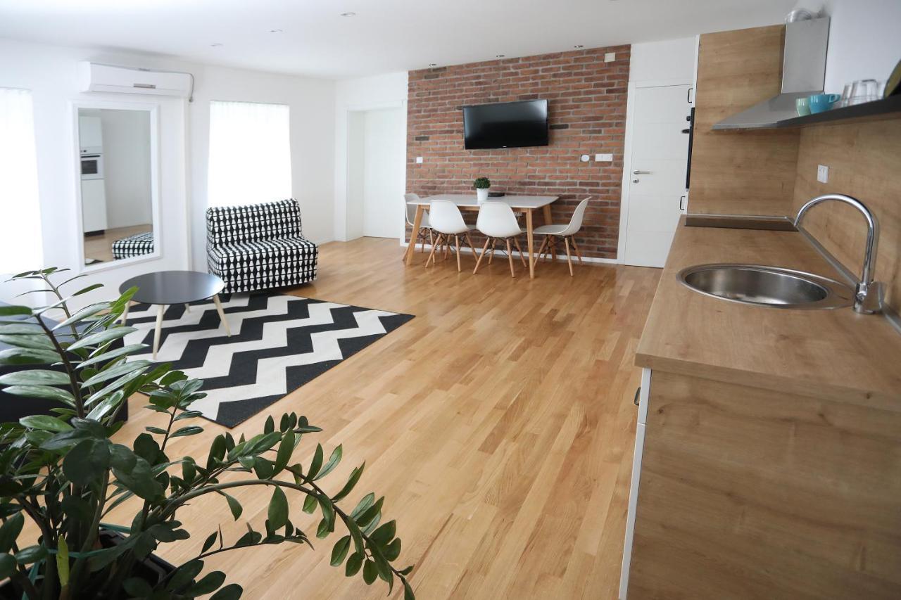 אוסילק Home Apartmani I Sobe מראה חיצוני תמונה