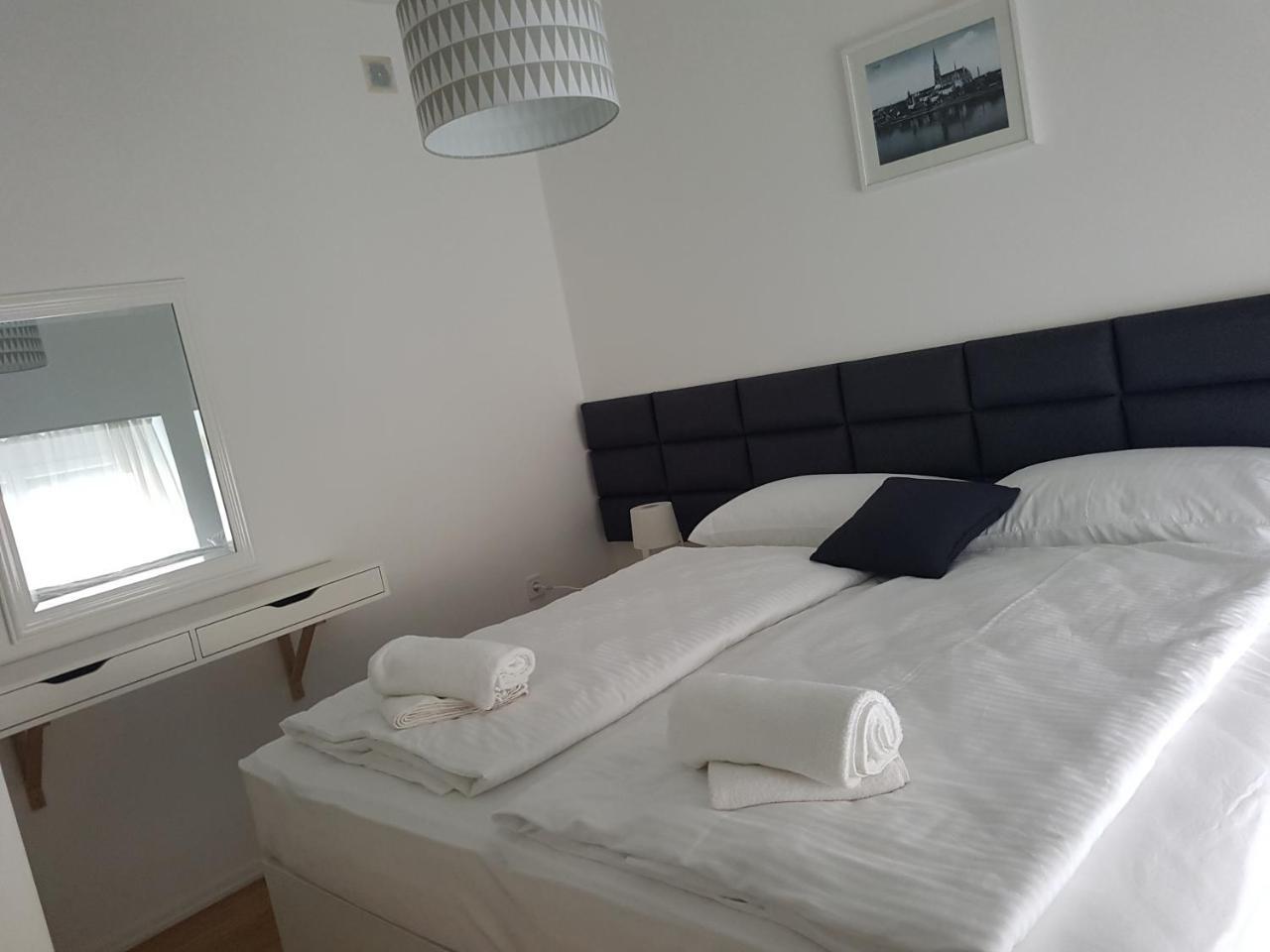 אוסילק Home Apartmani I Sobe מראה חיצוני תמונה