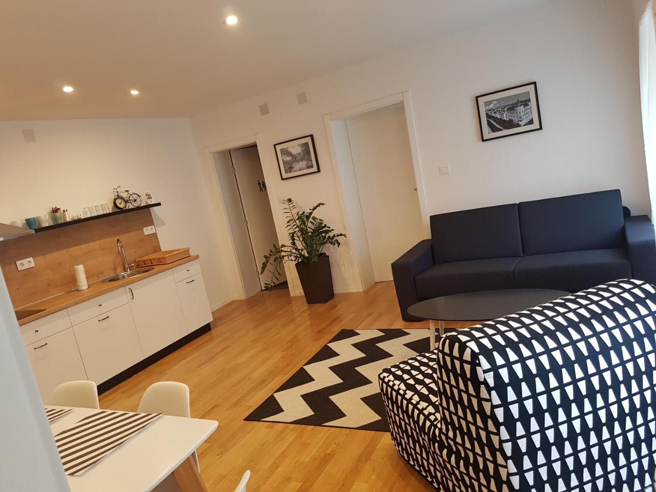 אוסילק Home Apartmani I Sobe מראה חיצוני תמונה