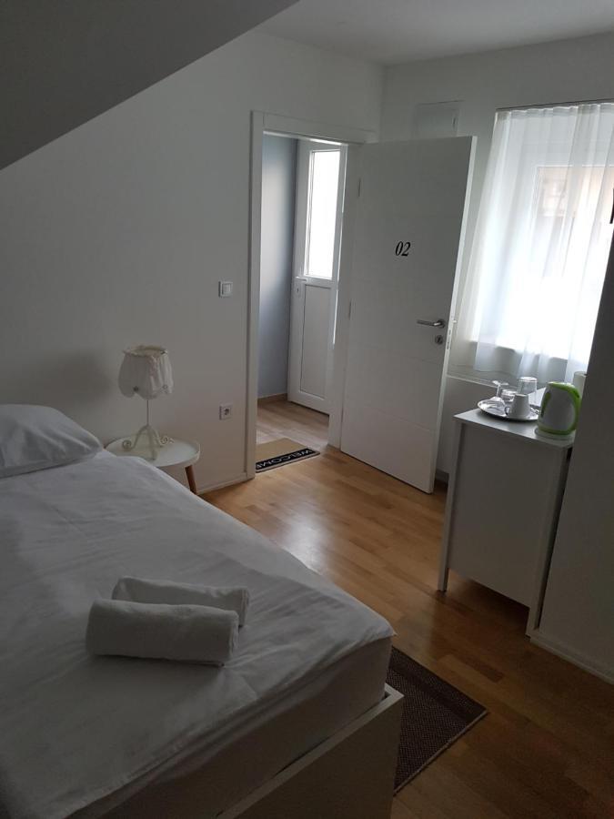 אוסילק Home Apartmani I Sobe מראה חיצוני תמונה